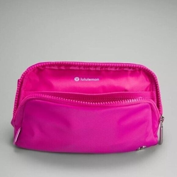 NWT Sonic Pink Lululemon Everywhere Belt bag 1L original size bright pink - Picture 9 of 9